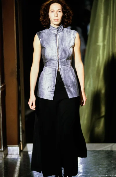 Look 10